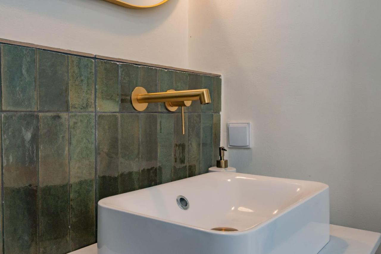 Charming Tram 28 Apartment By Lovelystay Lisboa Exterior foto